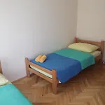 Dubravko Tribanj شقة