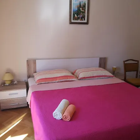 Dubravko Tribanj Starigrad Paklenica