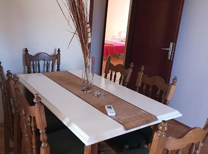 Apartamento Dubravko Tribanj